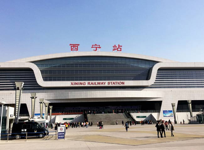 峡江西宁高铁站